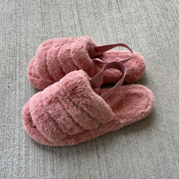 Slippers - Picture 2 of 2